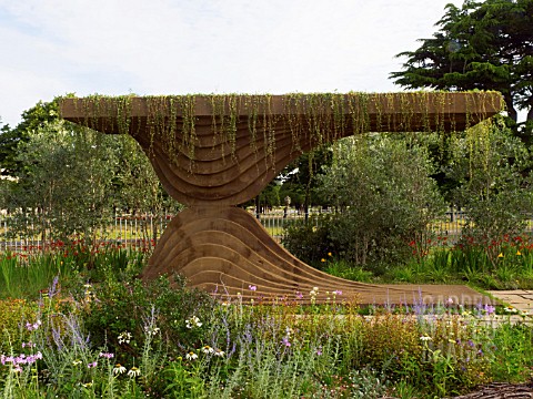 CONNECTING_WITH_THE_REAL_SOUND_OF_NATURE_GOLD_MEDAL_WINNING_SHOW_GARDEN__DESIGNED_BY_STEFANO_PASSERO